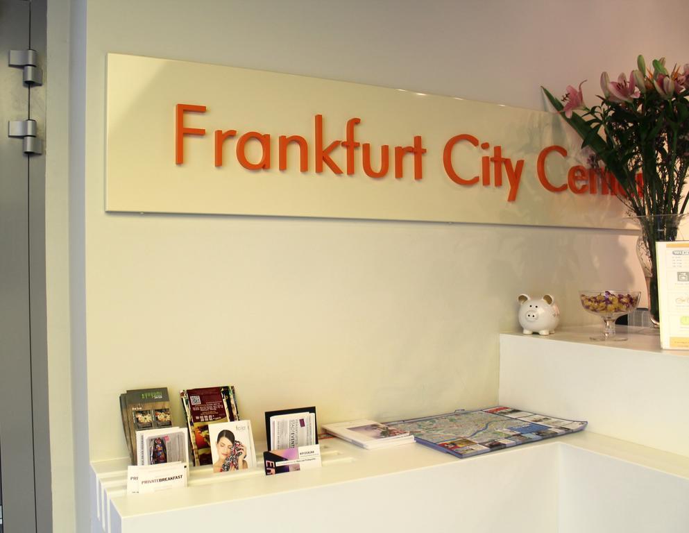 Easyhotel Frankfurt City Center Frankfurt am Main Exterior foto